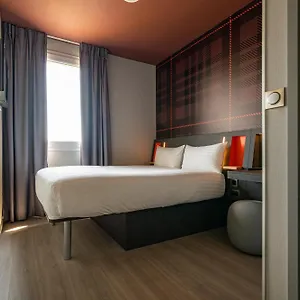 2* Hotel Easyhotel Paris Charles De Gaulle Villepinte